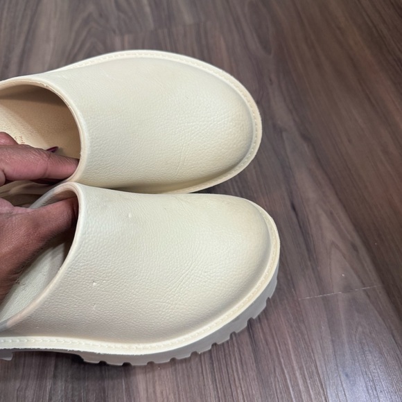 Jeffrey Campbell Bae Lug Sole Platform Clogs - Picture 7 of 14